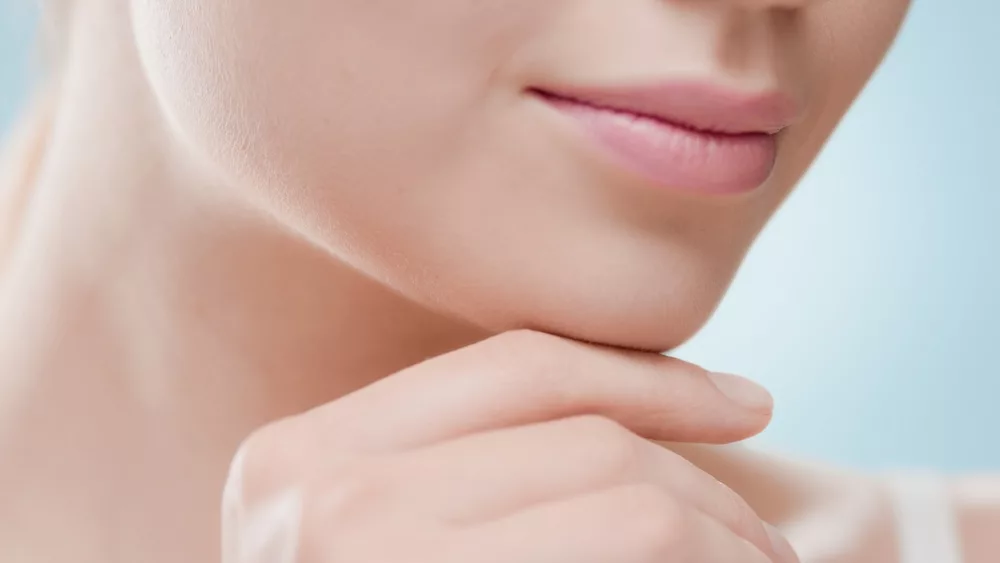 Does Mewing Work To Sculpt Your Jawline? Here's What To Know